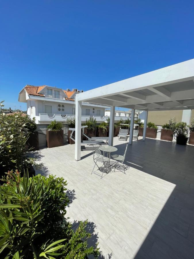 Casa Plauto Attico Senza Cucina Without Kichen Leilighet Bellaria-Igea Marina Eksteriør bilde
